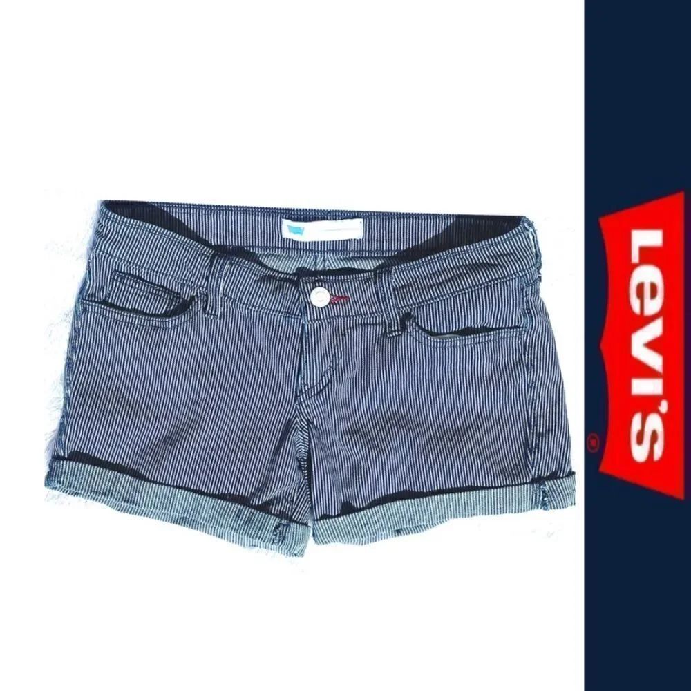 🍍3/$15🍍 Levi’s Dark Pinstripe Denim Shorts